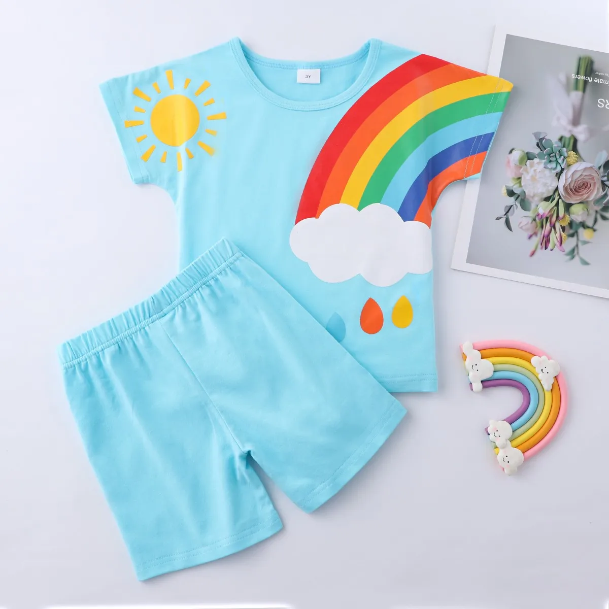 2023 Yaz Yürümeye Başlayan Çocuk Giyim Seti Spor Tarzı Eşofman Takım Elbise Gökkuşağı Desen kısa kollu tişört + Şort Bebek Kız Kıyafet