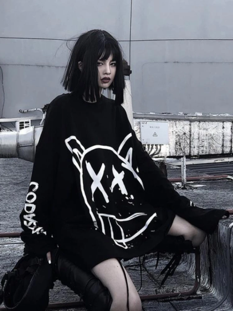 Deeptown Gotik Streetwear Siyah Graffiti T Shirt Kadın Harajuku Hip Hop Boy Tees Gevşek Casual Uzun Kollu Üstleri Emo Punk