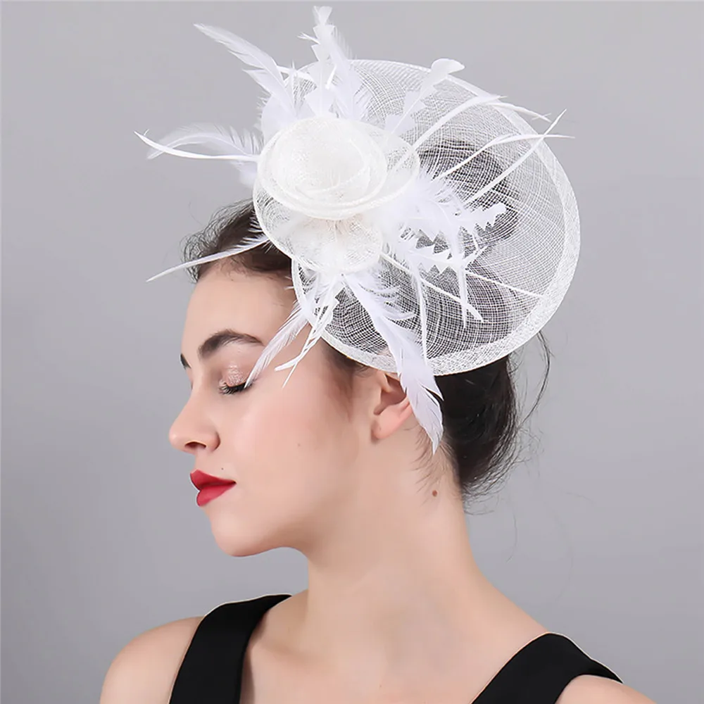 Sinamay Düğün Fascinator Şapka Üst Gül Beyaz Kafa Bandı Şapka Saç Klipleri Tüy Şapkalar Çay parti şapkaları Chapeau Kapaklar Yeni stil
